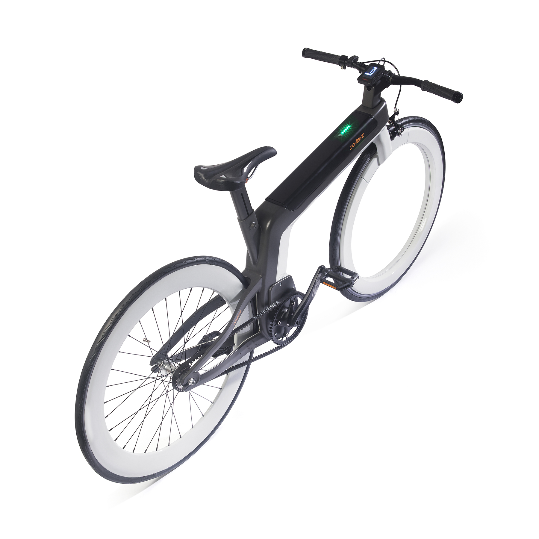 通過3D打印製成的繪畫以及回收材料的使用，以及精緻優雅的美學，使其從內而外具有創新性